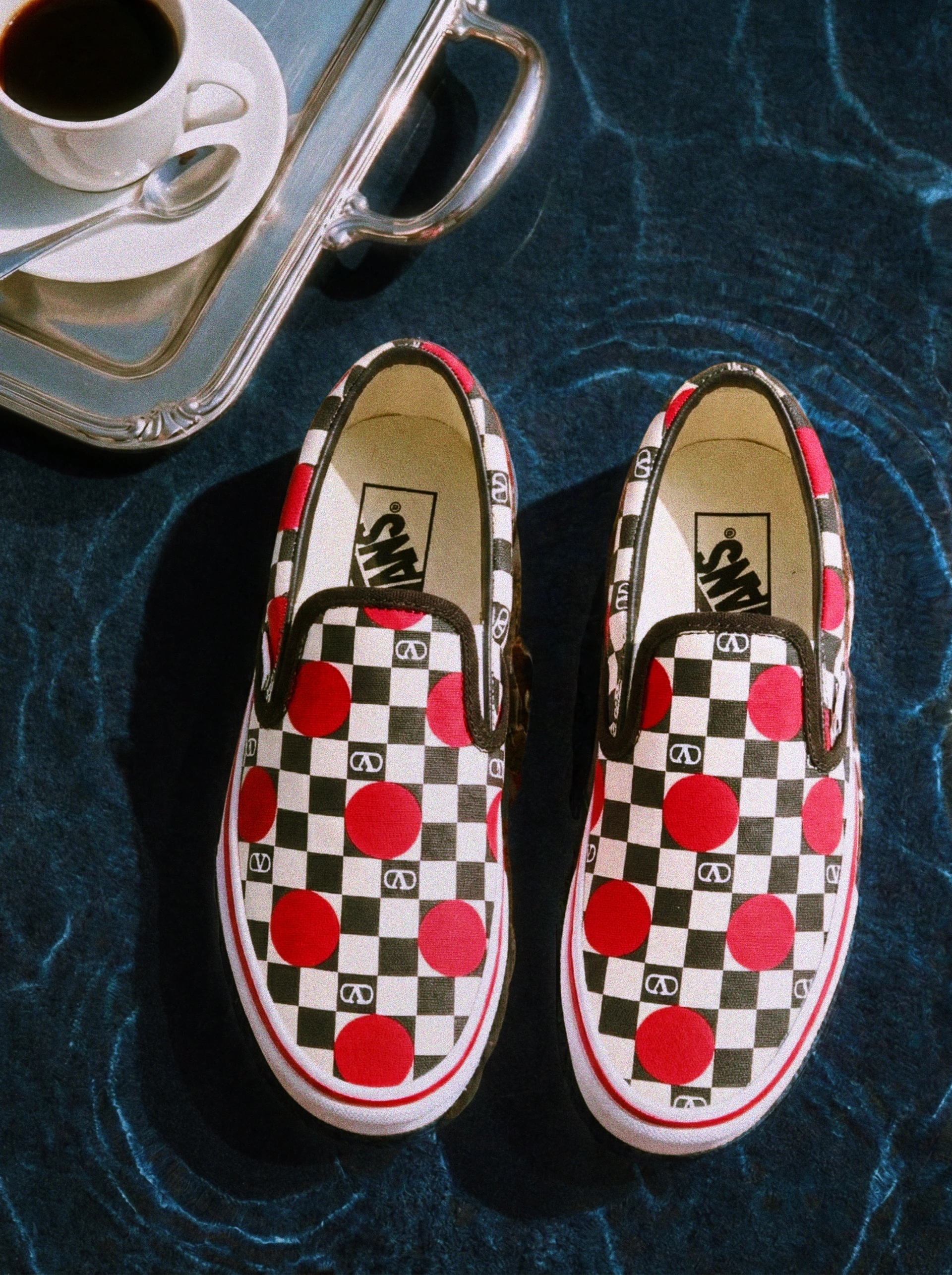 Dots